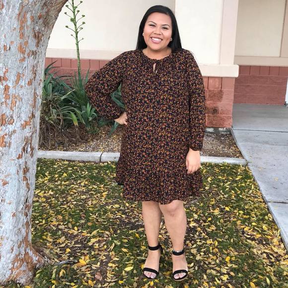 Meet your Posher, Adriana - Picture 1 of 1